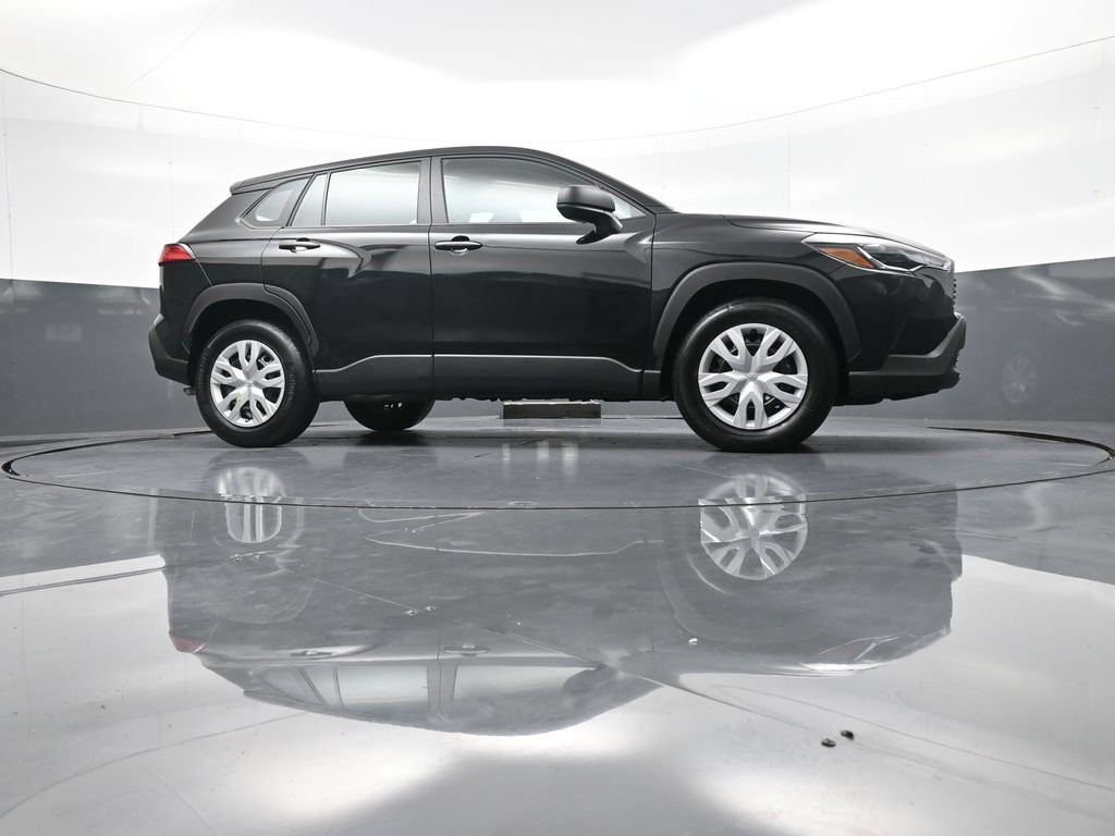 Certified 2022 Toyota Corolla Cross L AWD/4WD image 28