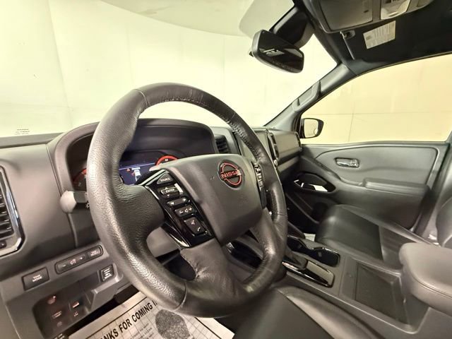 Used 2022 Nissan Frontier PRO-4X w/ Pro-4X Premium Package image 6