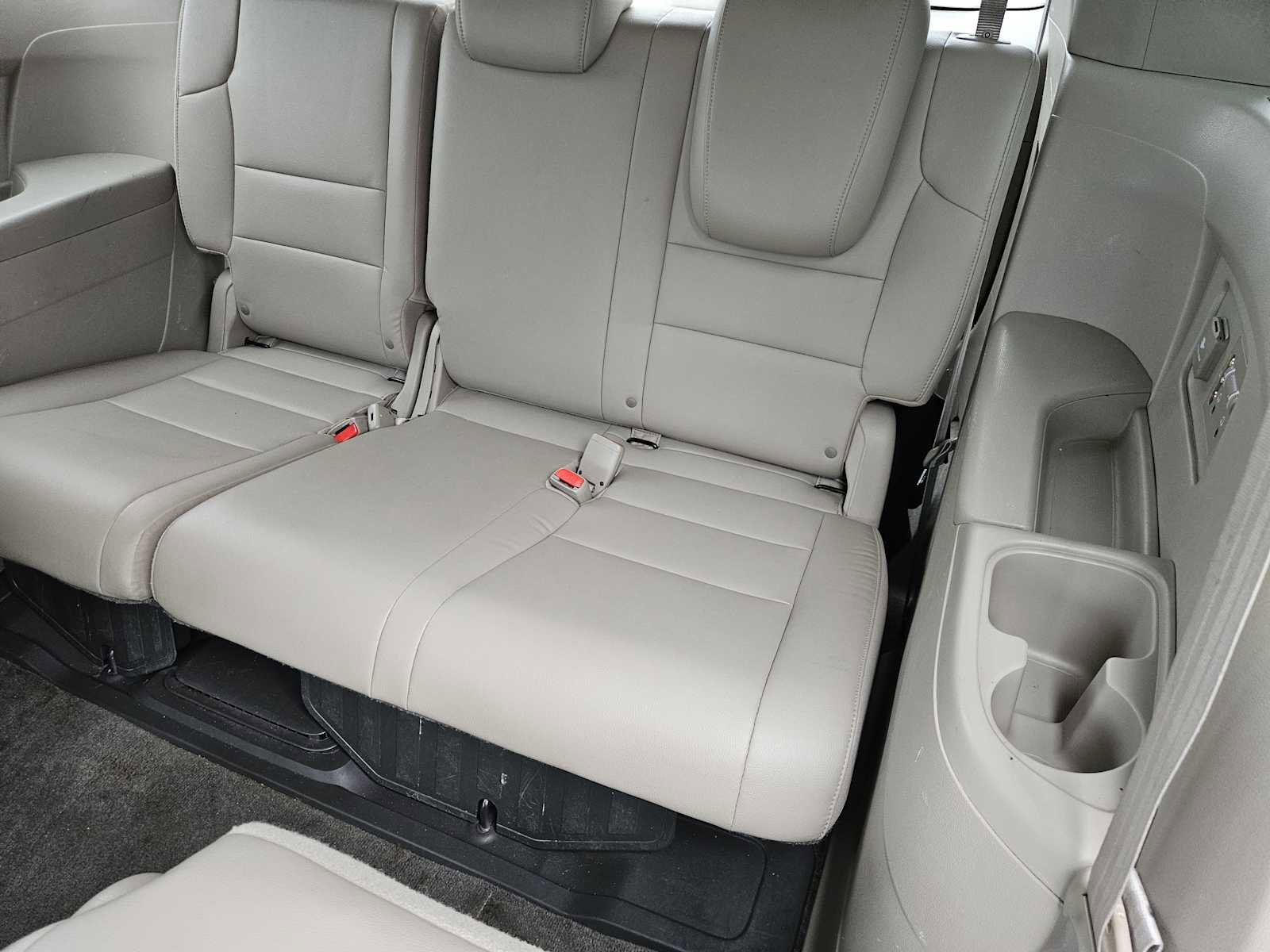 Used 2014 Honda Odyssey EX-L image 31