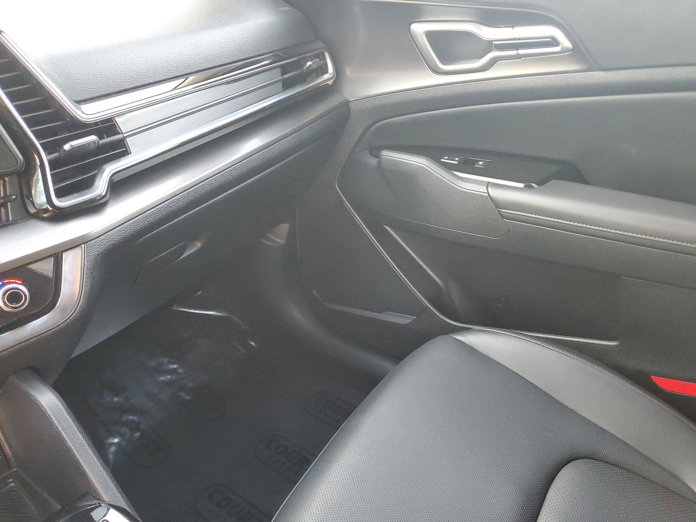 Certified 2025 Kia Sportage EX w/ Premium Package image 25