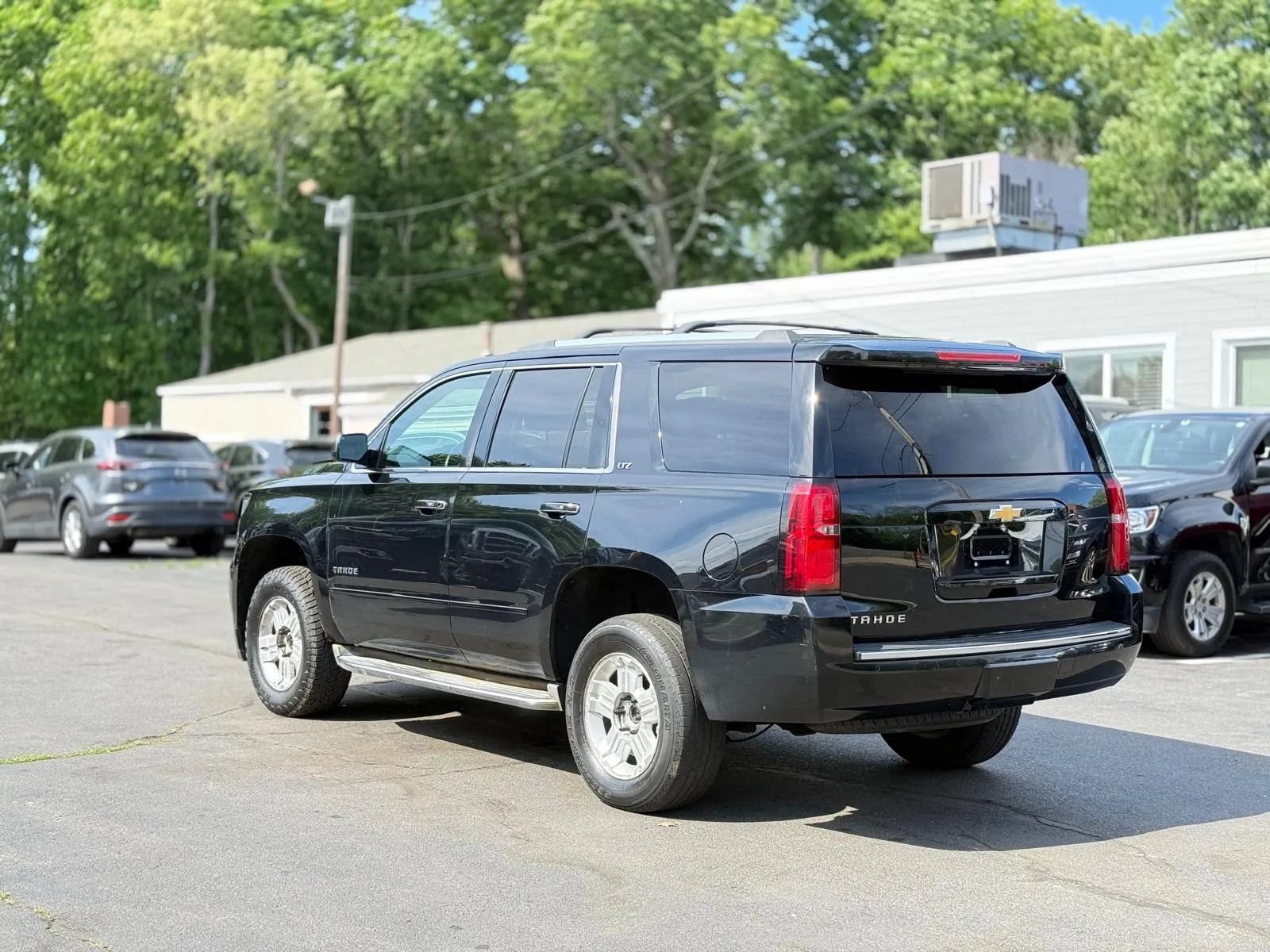 Used 2015 Chevrolet Tahoe LTZ AWD/4WD image 6