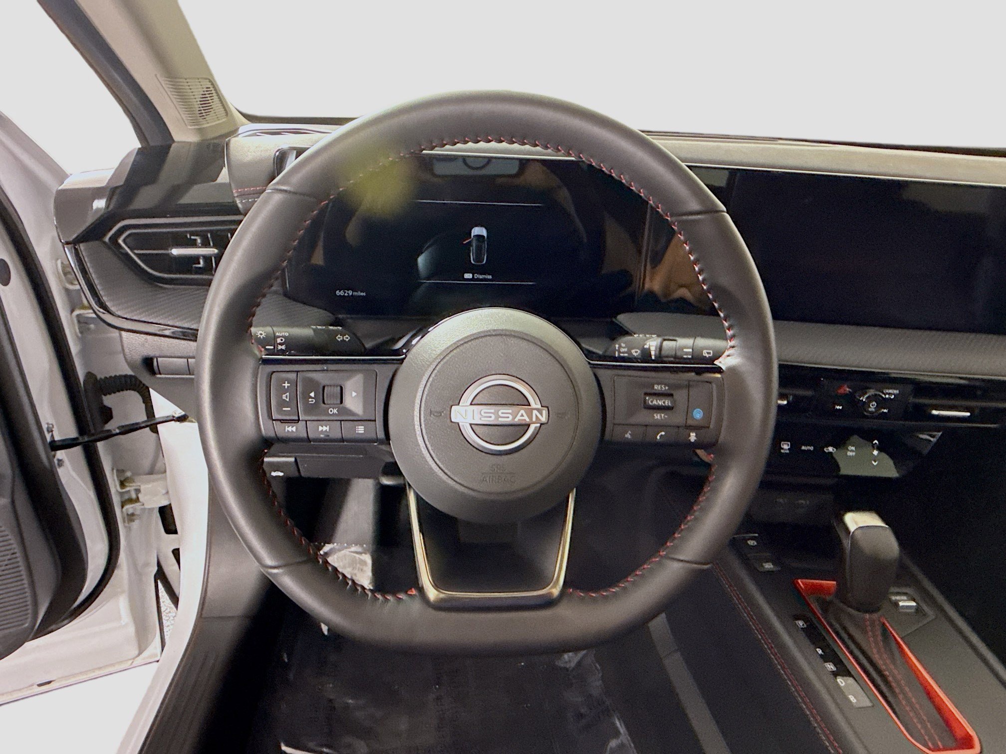 Used 2026 Nissan Kicks SR image 13