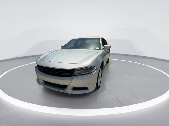 Used 2021 Dodge Charger SXT w/ Leather Interior Group RWD image 3