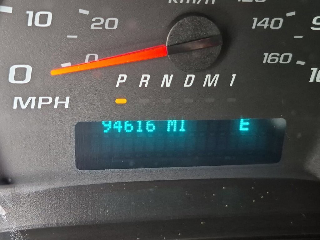 Used 2020 Chevrolet Express 2500 RWD image 15