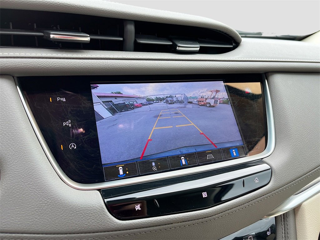 Used 2021 Cadillac XT5 Premium Luxury image 14