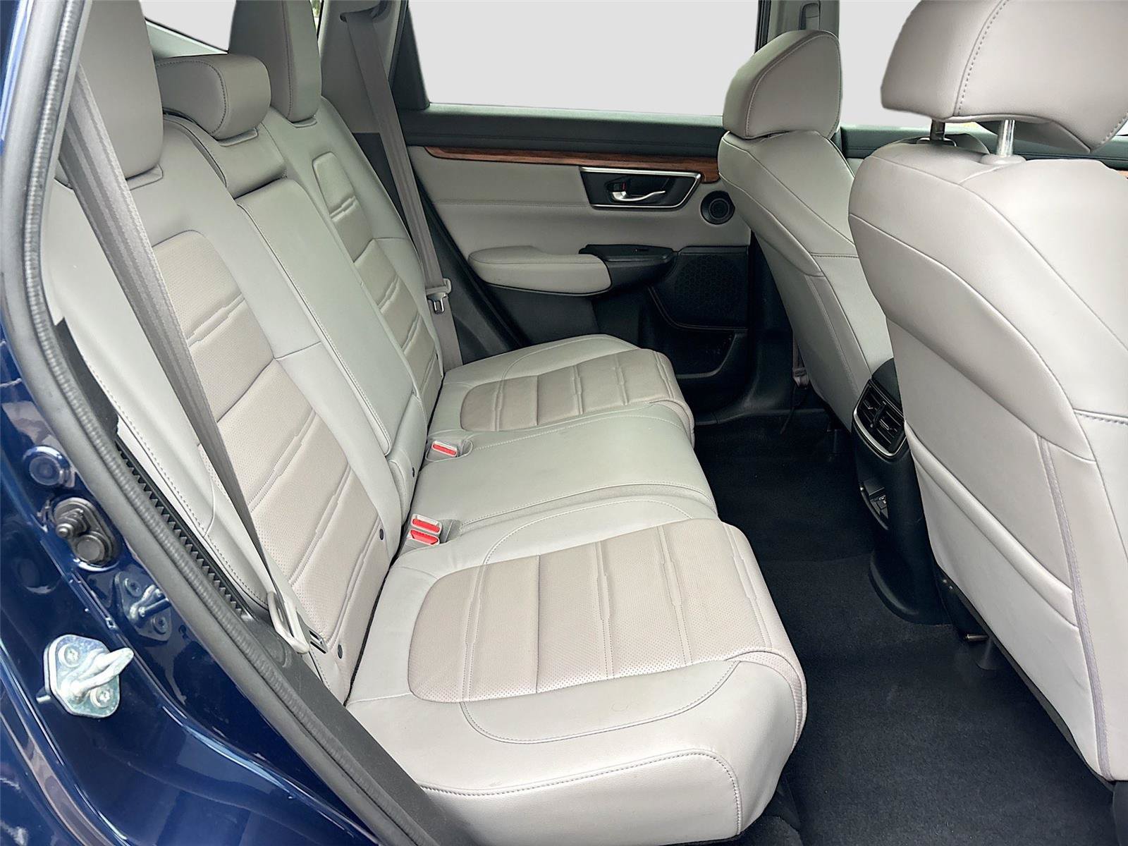 Used 2022 Honda CR-V Touring image 28