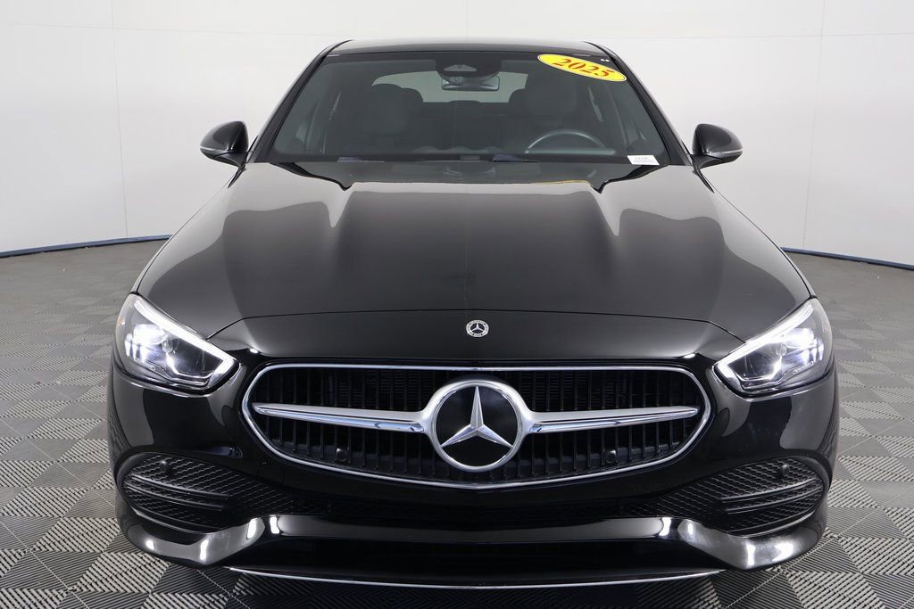 Used 2025 Mercedes-Benz C 300 4MATIC Sedan image 2