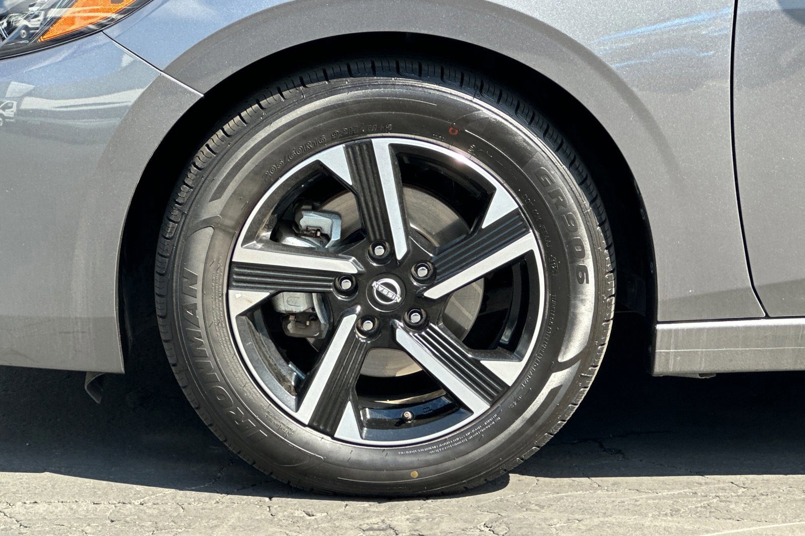 Used 2024 Nissan Sentra SV image 24