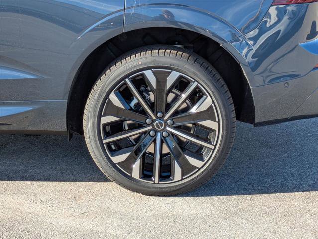 New 2026 Volvo XC60 T8 Ultra w/ Climate Package PRO image 6