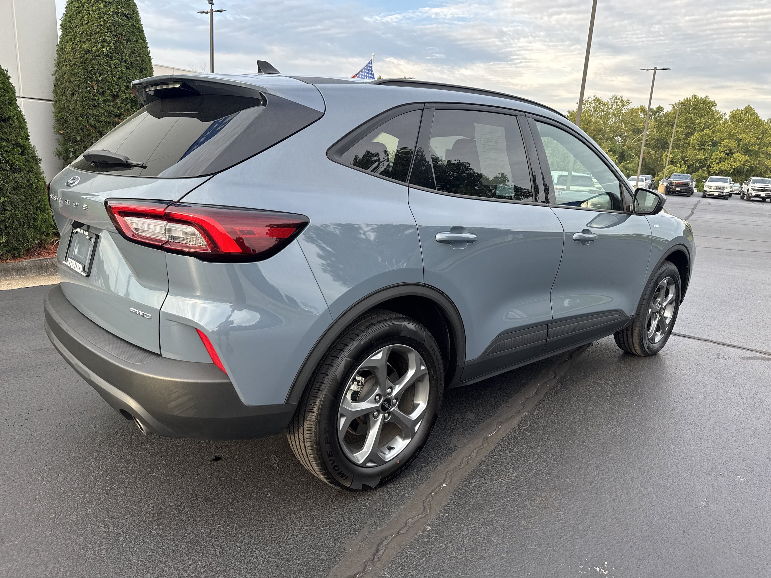 Used 2025 Ford Escape ST-Line Select AWD/4WD image 11