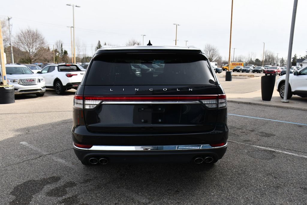 Used 2022 Lincoln Aviator Reserve w/ Equipment Group 201A image 5