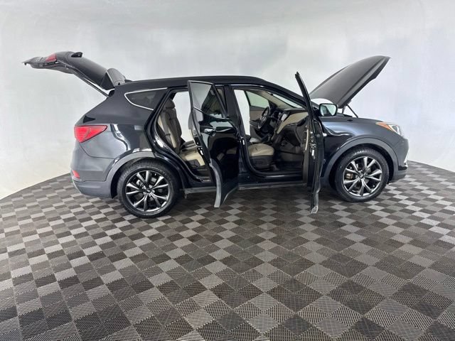 Used 2017 Hyundai Santa Fe Sport FWD image 13