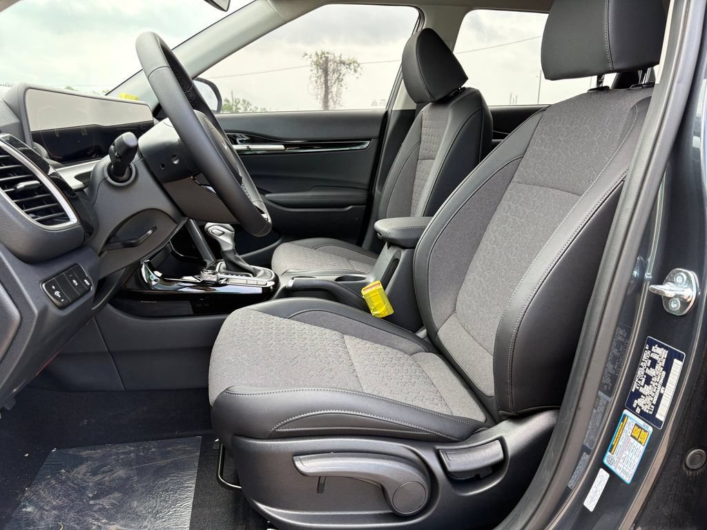 New 2026 Kia Seltos S FWD image 11