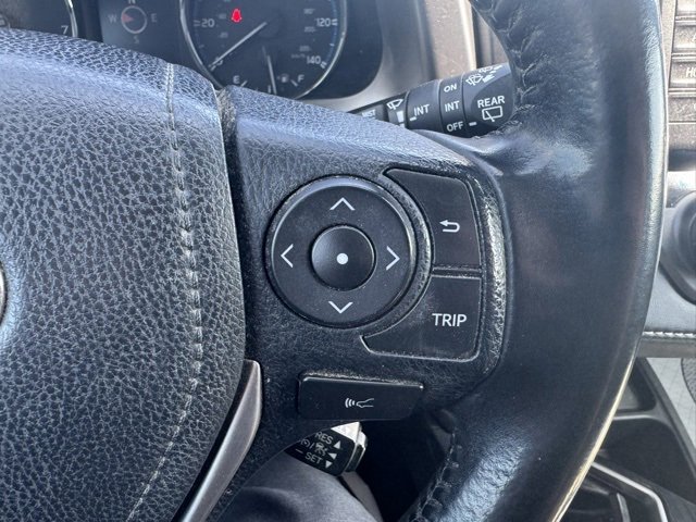 Used 2018 Toyota RAV4 Limited image 16