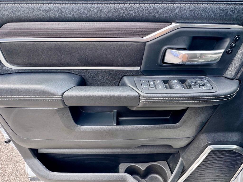 Used 2025 RAM 3500 Laramie w/ Sport Appearance Package image 10