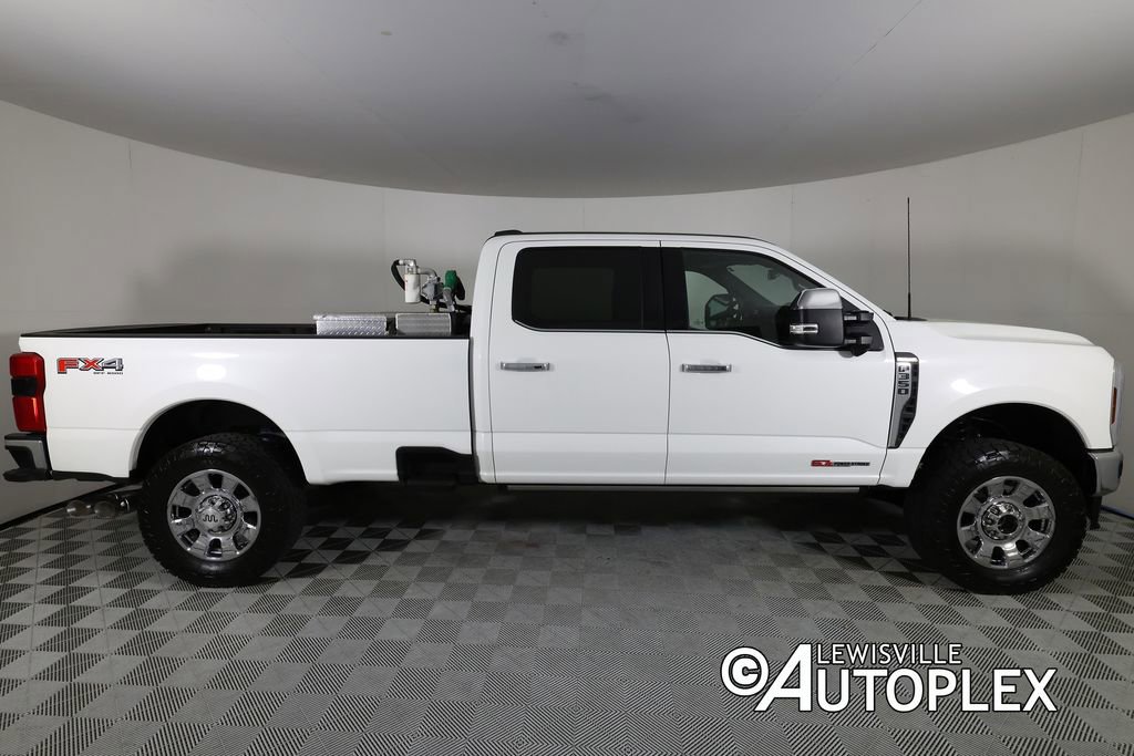 Used 2025 Ford F350 King Ranch w/ Chrome Package AWD/4WD image 4