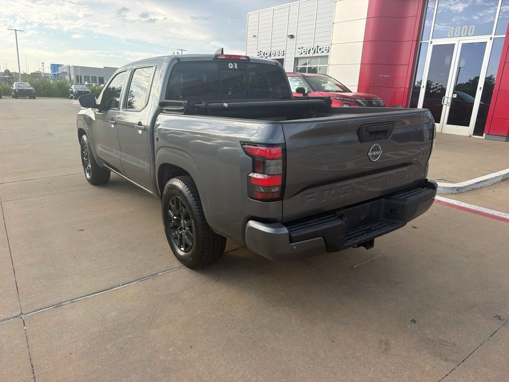 Used 2022 Nissan Frontier SV RWD image 3