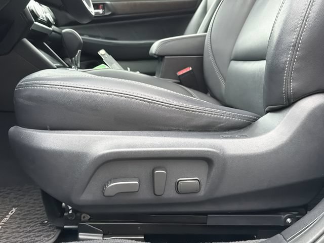 Used 2018 Subaru Outback 3.6R Limited AWD/4WD image 21