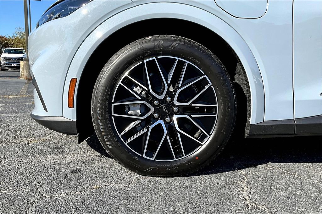 New 2025 Ford Mustang Mach-E Premium image 12