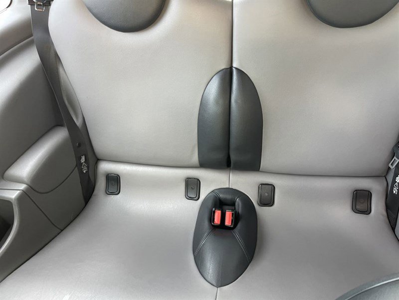 Used 2006 MINI Cooper Hardtop FWD image 12