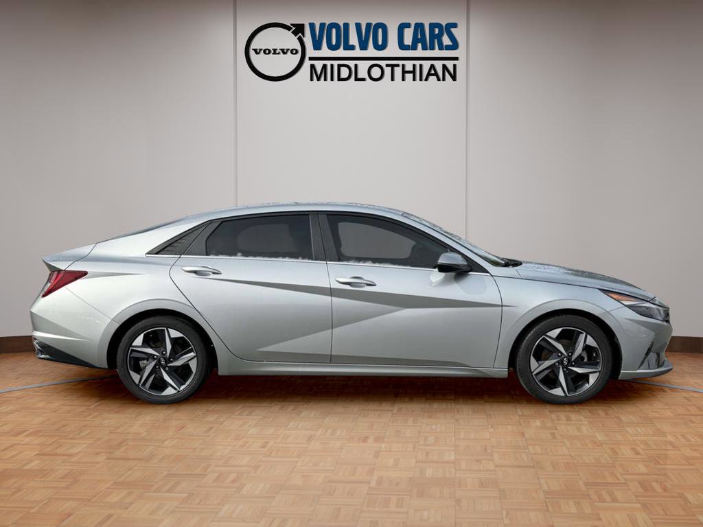 Used 2023 Hyundai Elantra Limited FWD image 19
