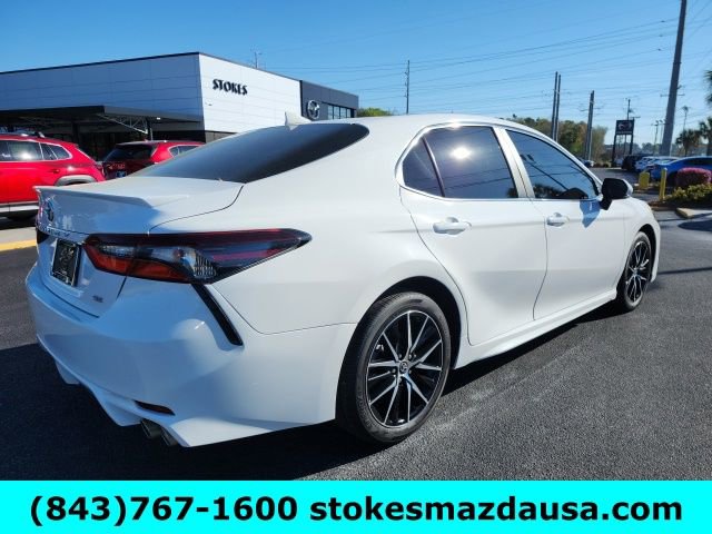 Used 2024 Toyota Camry SE FWD image 7