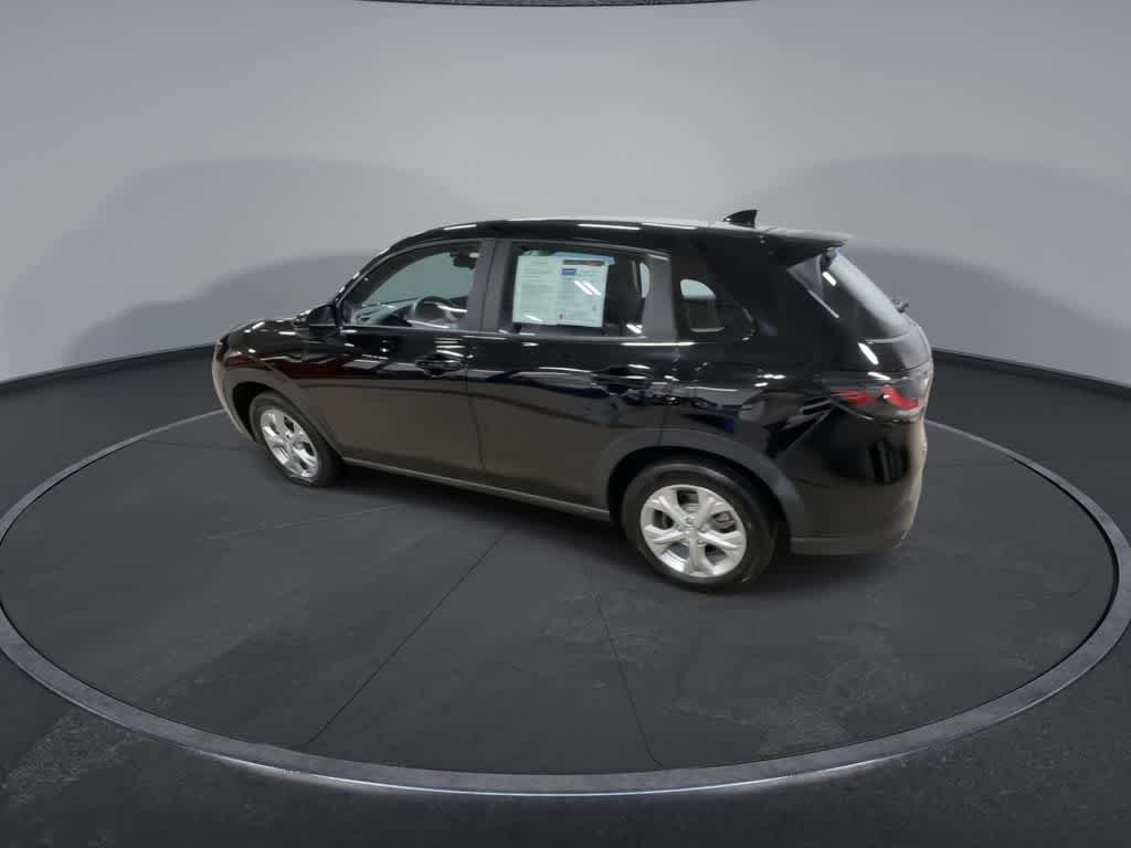 Used 2023 Honda HR-V LX image 6
