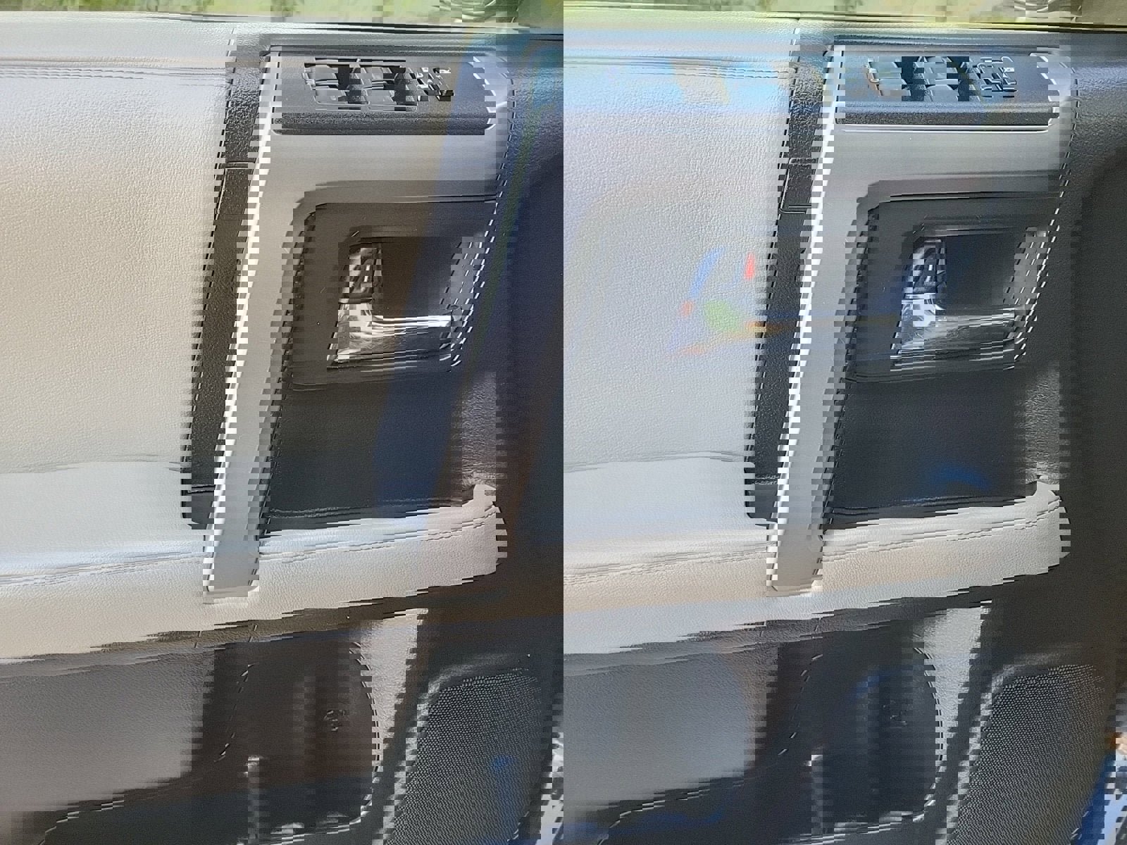 Used 2019 Toyota 4Runner SR5 image 18