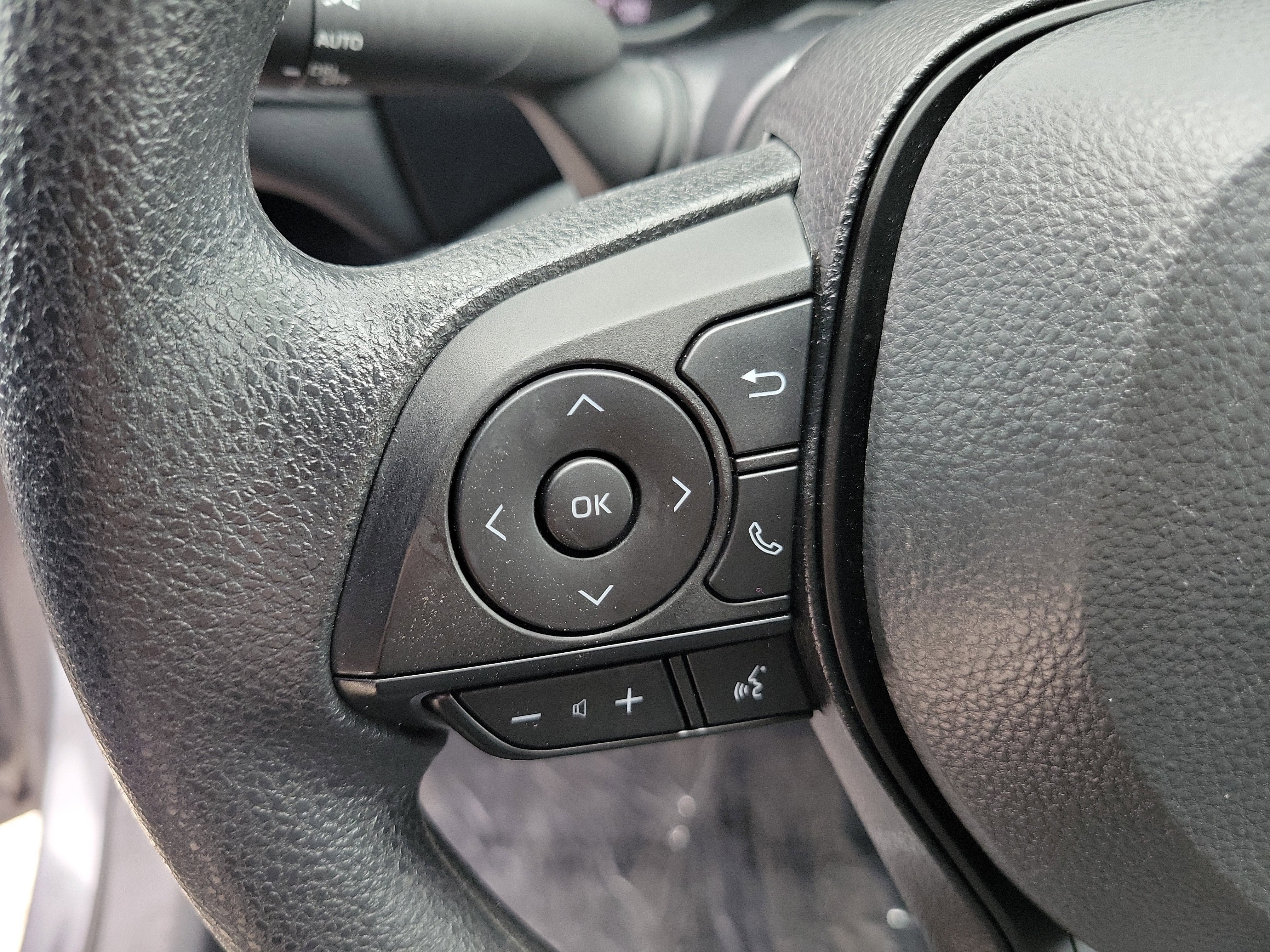 Certified 2025 Toyota RAV4 XLE AWD/4WD image 29
