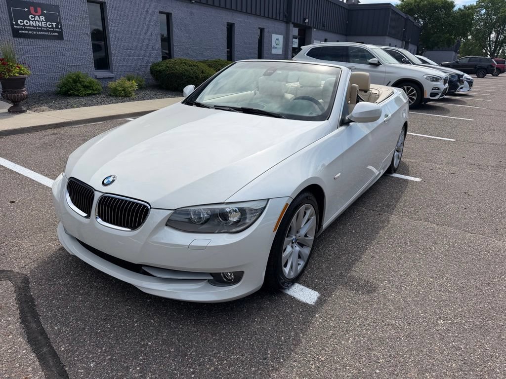Used 2012 BMW 328i Convertible RWD image 7