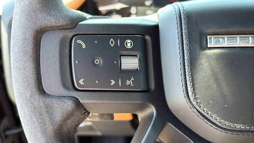 Certified 2024 Land Rover Defender 130 V8 AWD/4WD image 13