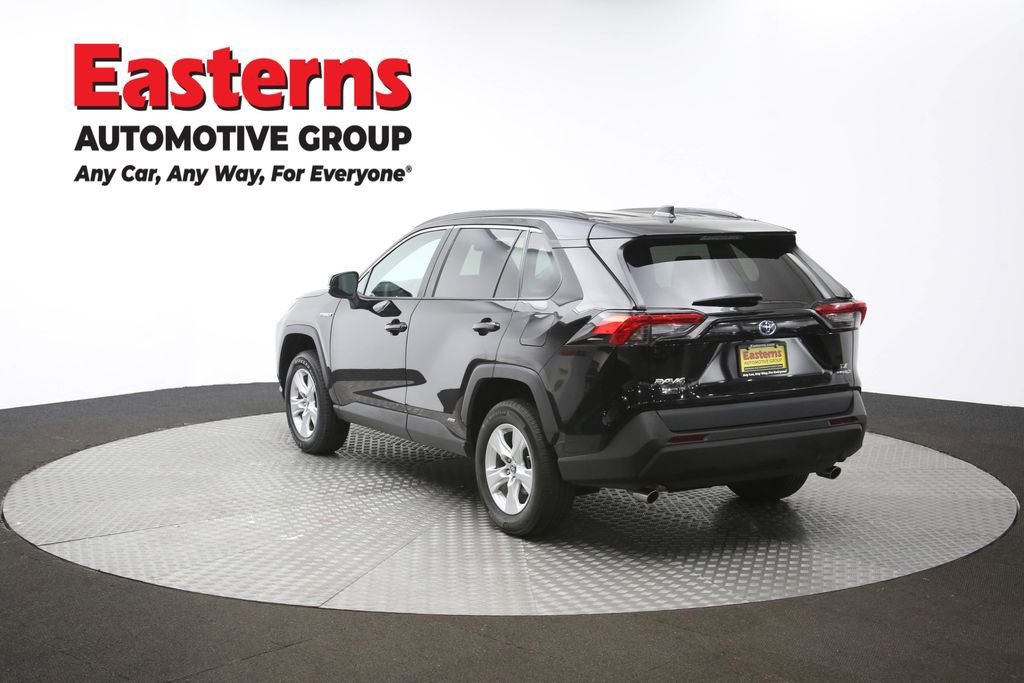 Used 2021 Toyota RAV4 LE image 63