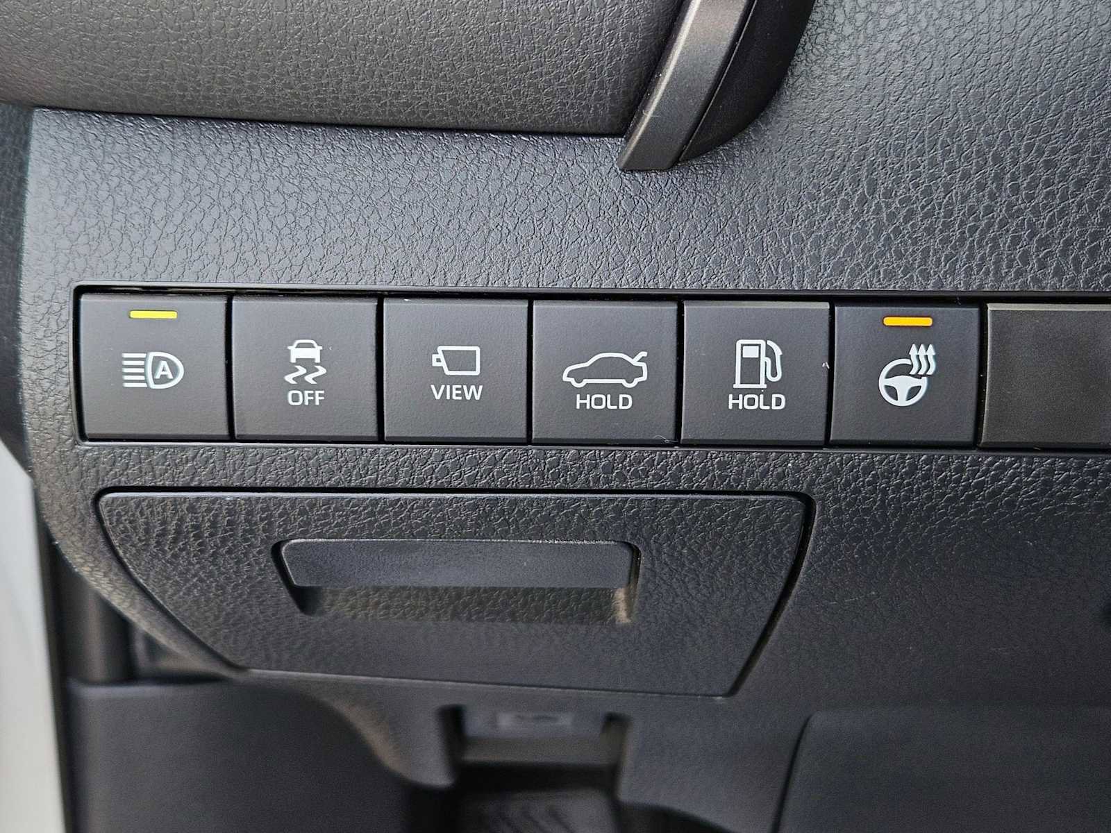 Used 2022 Toyota Camry XSE FWD image 32