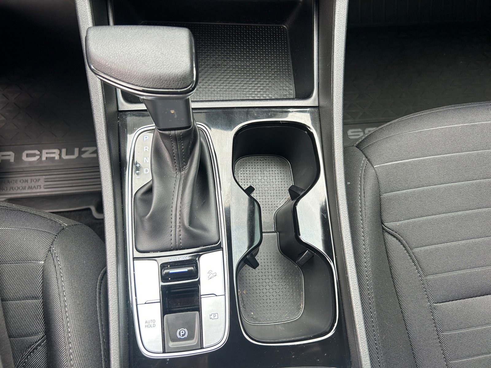 Used 2025 Hyundai Santa Cruz SE image 22