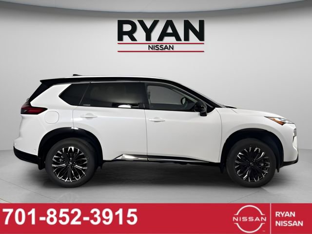 Certified 2025 Nissan Rogue Platinum w/ Tech Package image 4