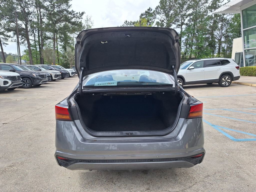 Used 2024 Nissan Altima 2.5 SV FWD image 27
