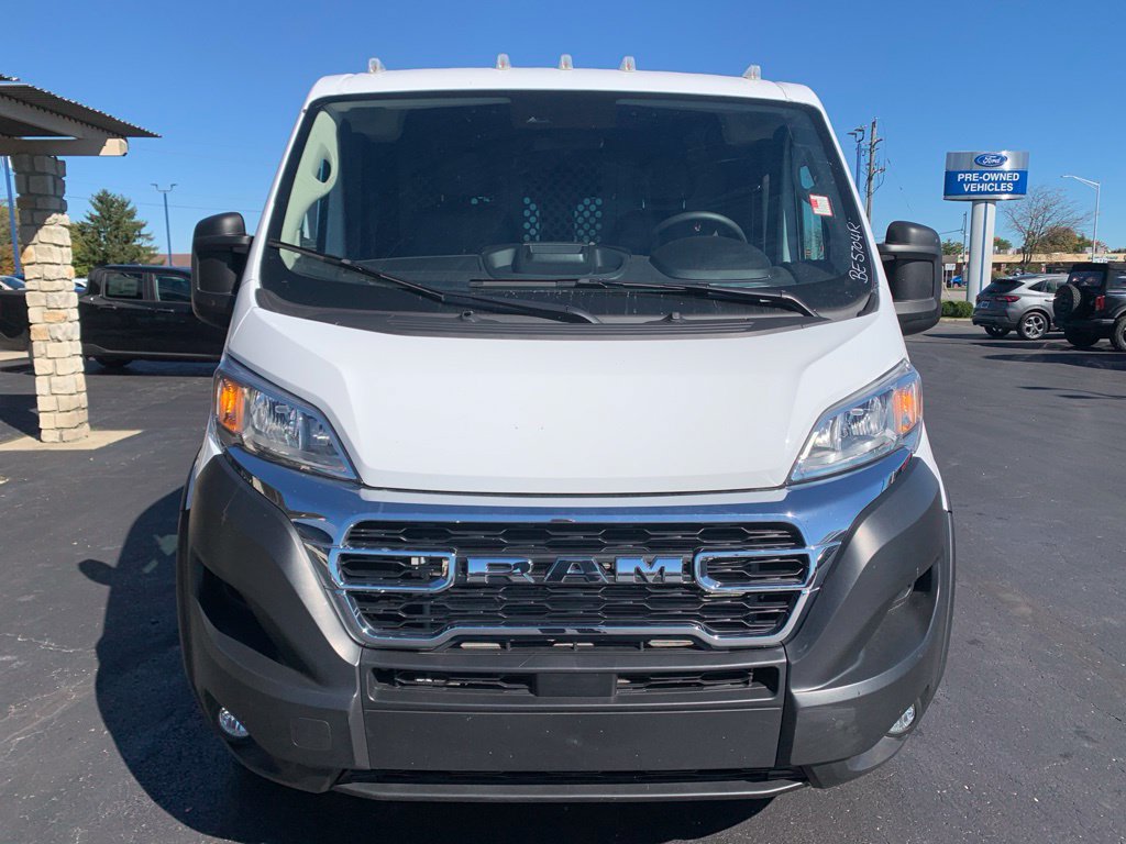 Used 2025 RAM ProMaster 2500 w/ U-Haul Equipment Group FWD image 8