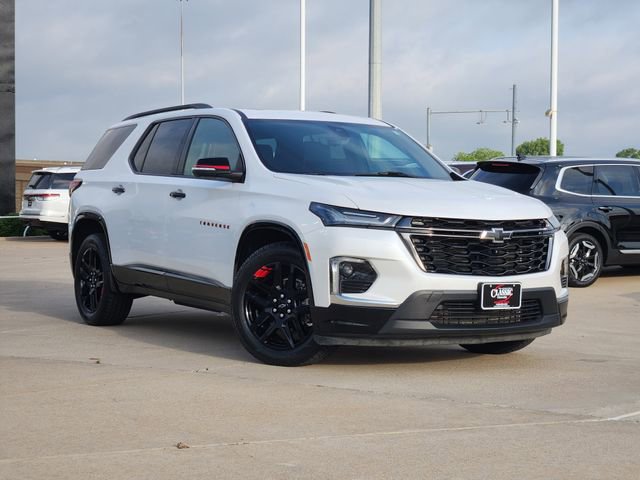 Used 2023 Chevrolet Traverse Premier w/ Redline Edition FWD video 2