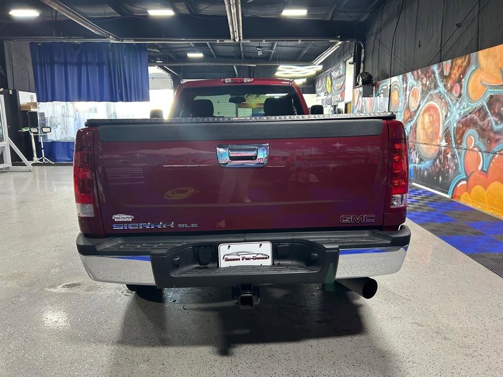 Used 2007 GMC Sierra 2500 SLE w/ Z71 Off-Road Package image 5