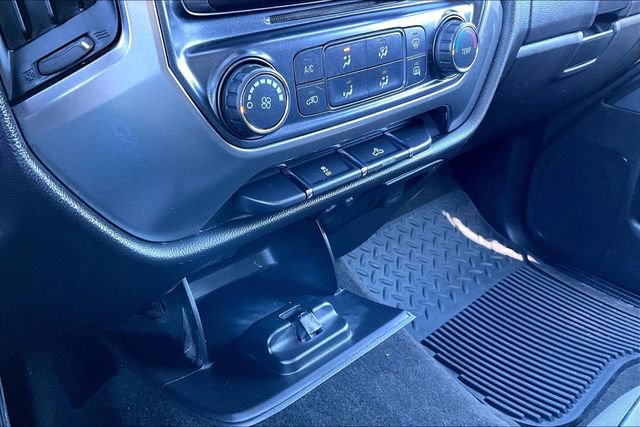 Used 2018 Chevrolet Silverado 2500 LT image 23