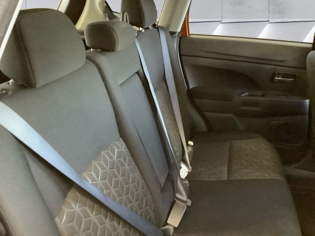Used 2022 Mitsubishi Outlander Sport SE image 16