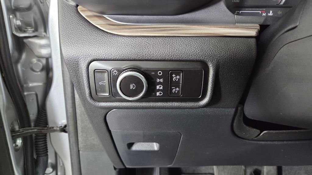 Used 2023 Ford Explorer Limited w/ Equipment Group 301A image 20