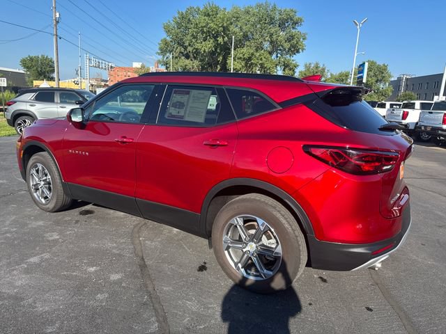 Used 2023 Chevrolet Blazer LT w/ Convenience Package AWD/4WD image 3
