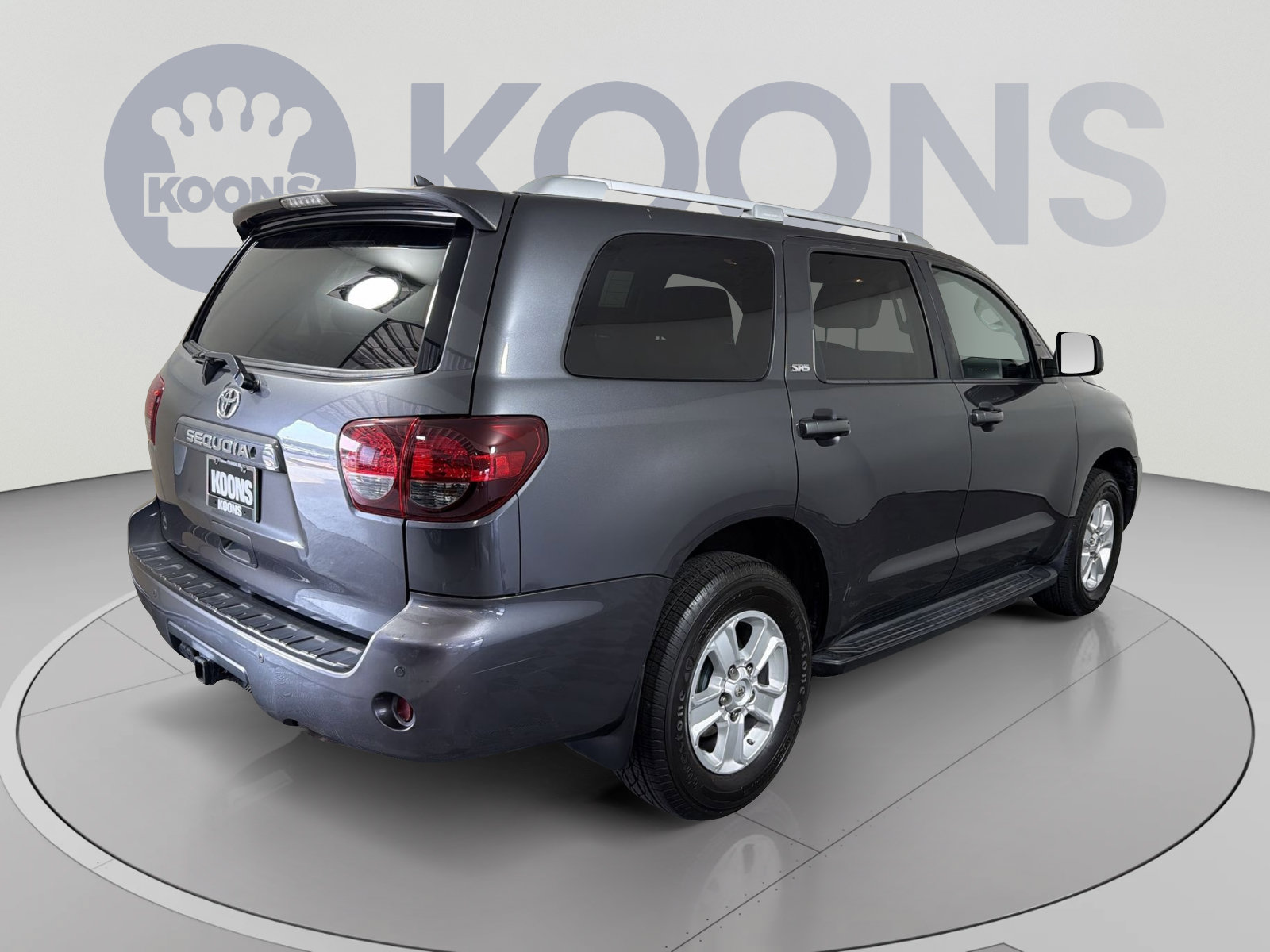 Used 2019 Toyota Sequoia SR5 AWD/4WD image 7