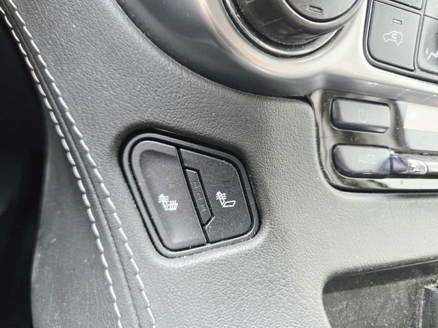 Used 2020 Chevrolet Suburban LT w/ Luxury Package image 28