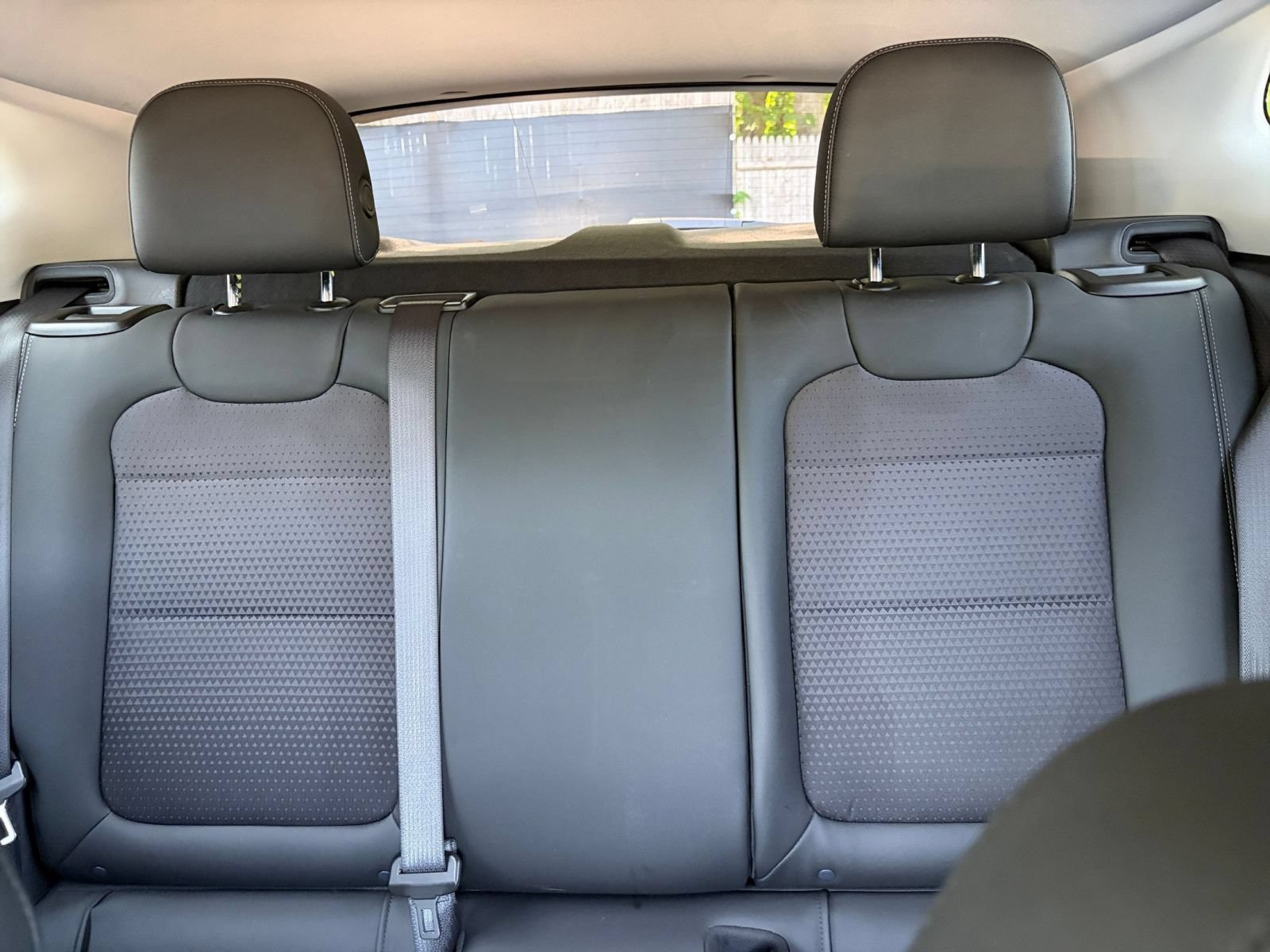 Used 2025 Chevrolet Trax LT FWD image 37