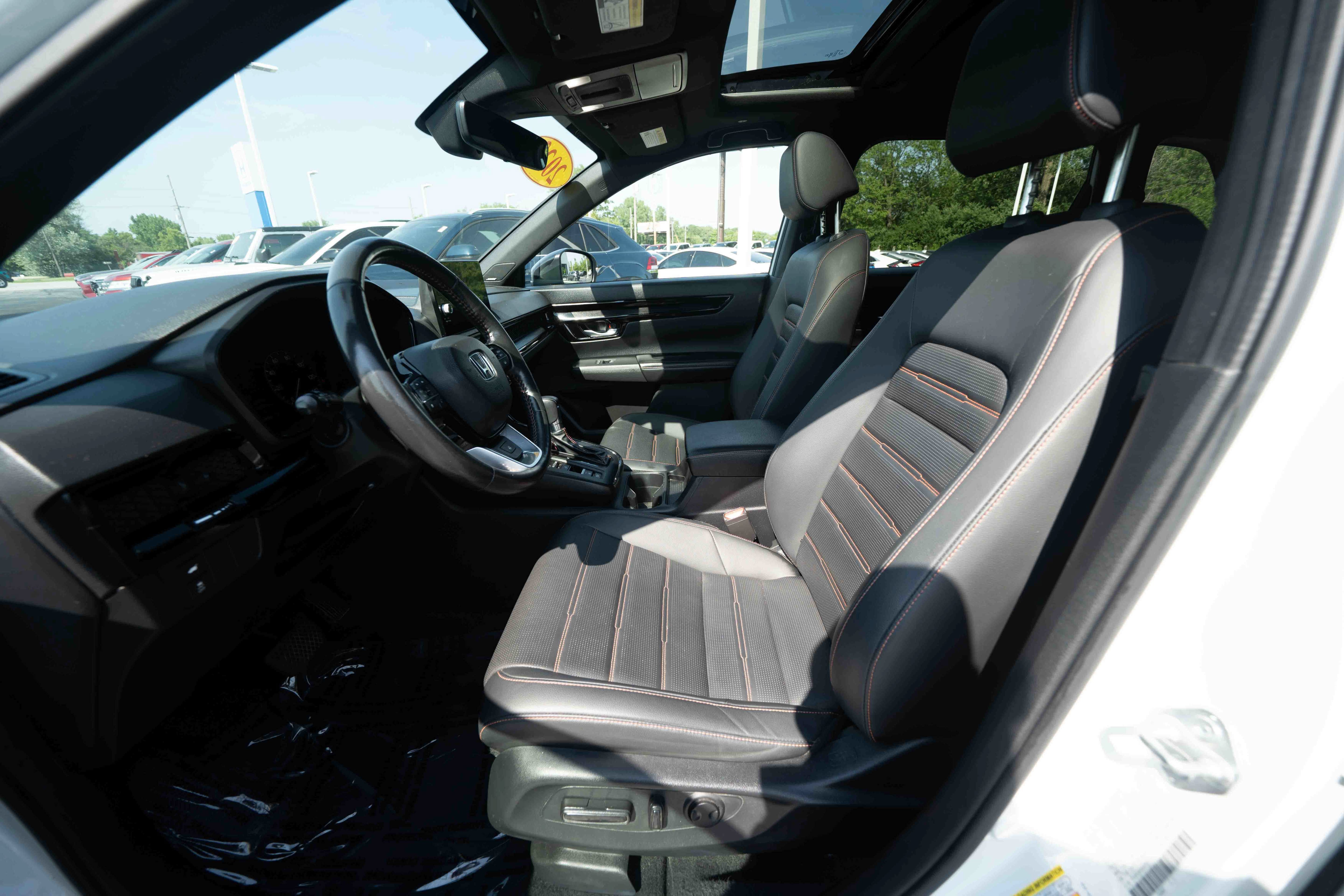 Used 2023 Honda CR-V Sport Touring image 9