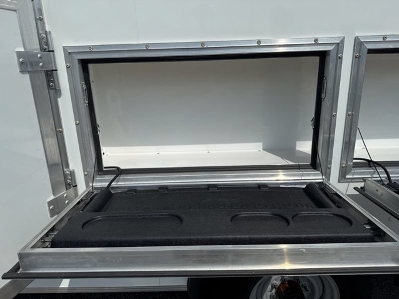 New 2026 Ford E-350 and Econoline 350 Super Duty w/ Power Equipment Group RWD image 22