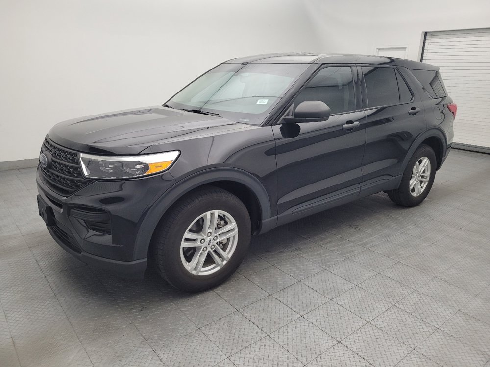 Used 2023 Ford Explorer 4WD image 2