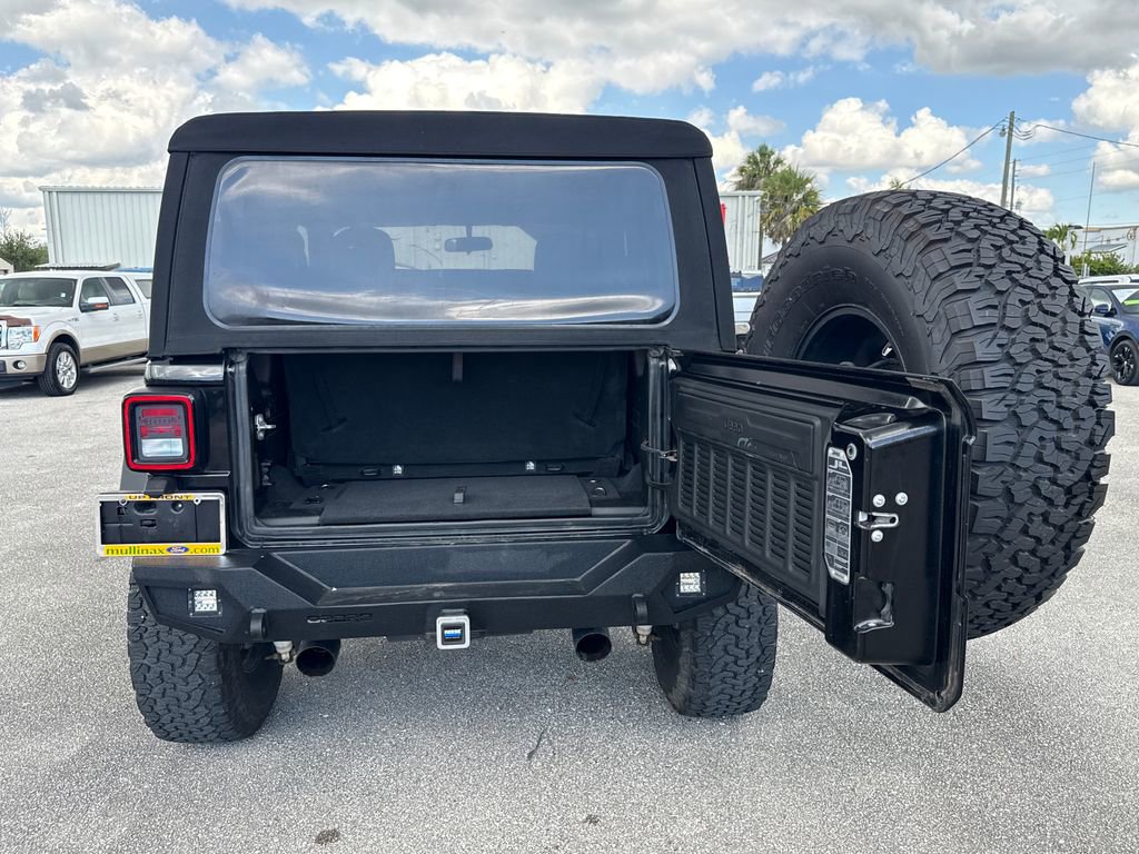 Used 2018 Jeep Wrangler Sport AWD/4WD image 24